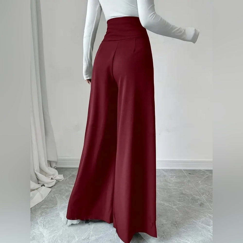 High-Waist Wide Leg Pants in Burgundy - Picture 4 of 5